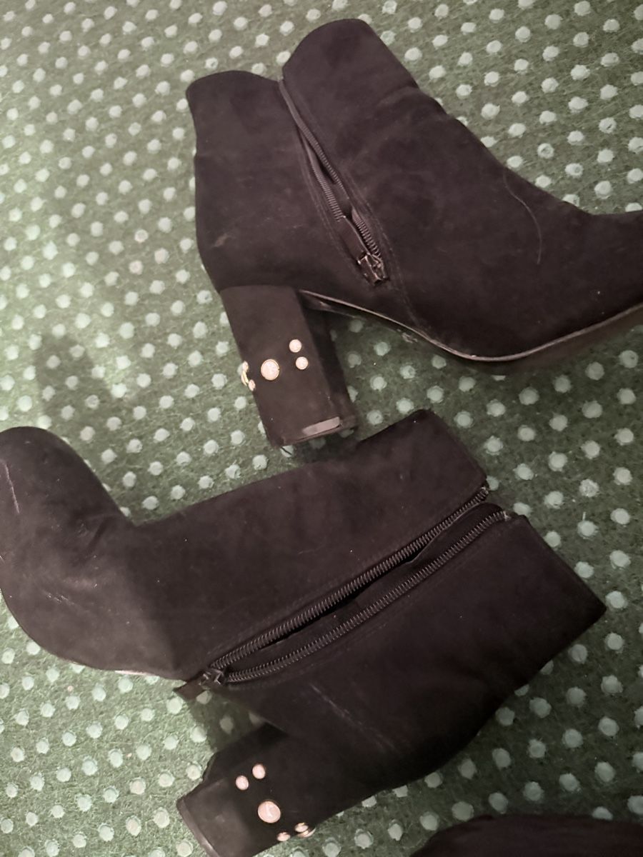 Damenschuhe: Schwarze Stiefeletten mit Perlen, Grösse 39 – Gebraucht aus Zürich von Krikri21 3