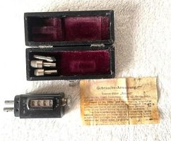 Sehr alter Tourenzähler "Rekord" mit Box & Anleitung