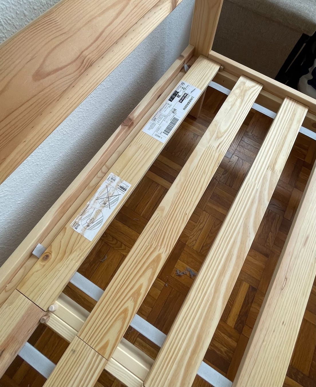 Ikea Letti: Neiden bed frame with slats – Usato da Basel venduto da sav_28lg 2