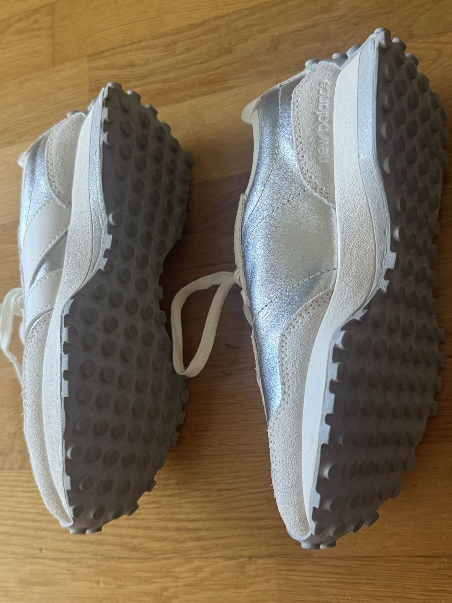 New Balance Scarpe da donna: New Balance Sneaker / Turnschuhe Gr. 37.5 – Usato da Rüti ZH venduto da Christy10 1