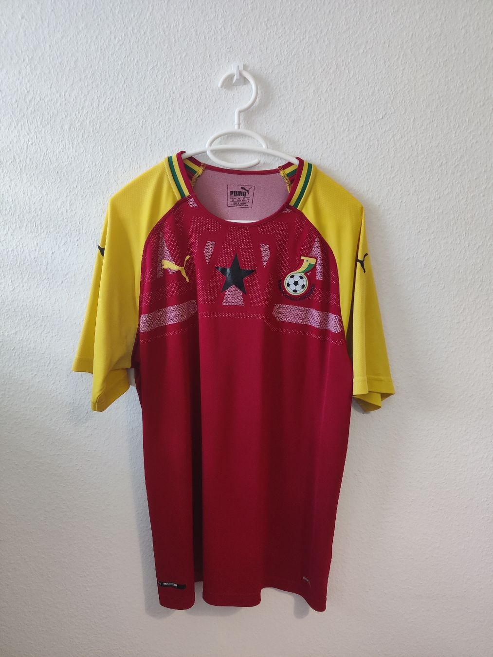 Puma Canottiere & Pantaloni: Ghana 2018 (L) – Usato da Basel venduto da Ringolero