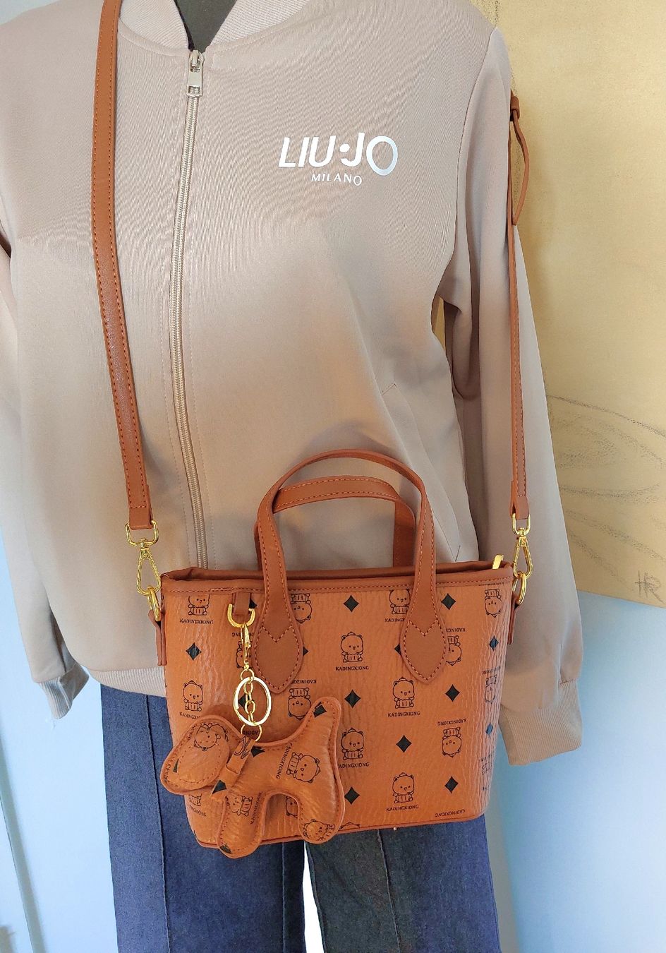 Borse da donna: NEUE Trend Tasche - Umhängetasche – Nuovo (secondo la descrizione) da Balsthal venduto da Trendline55