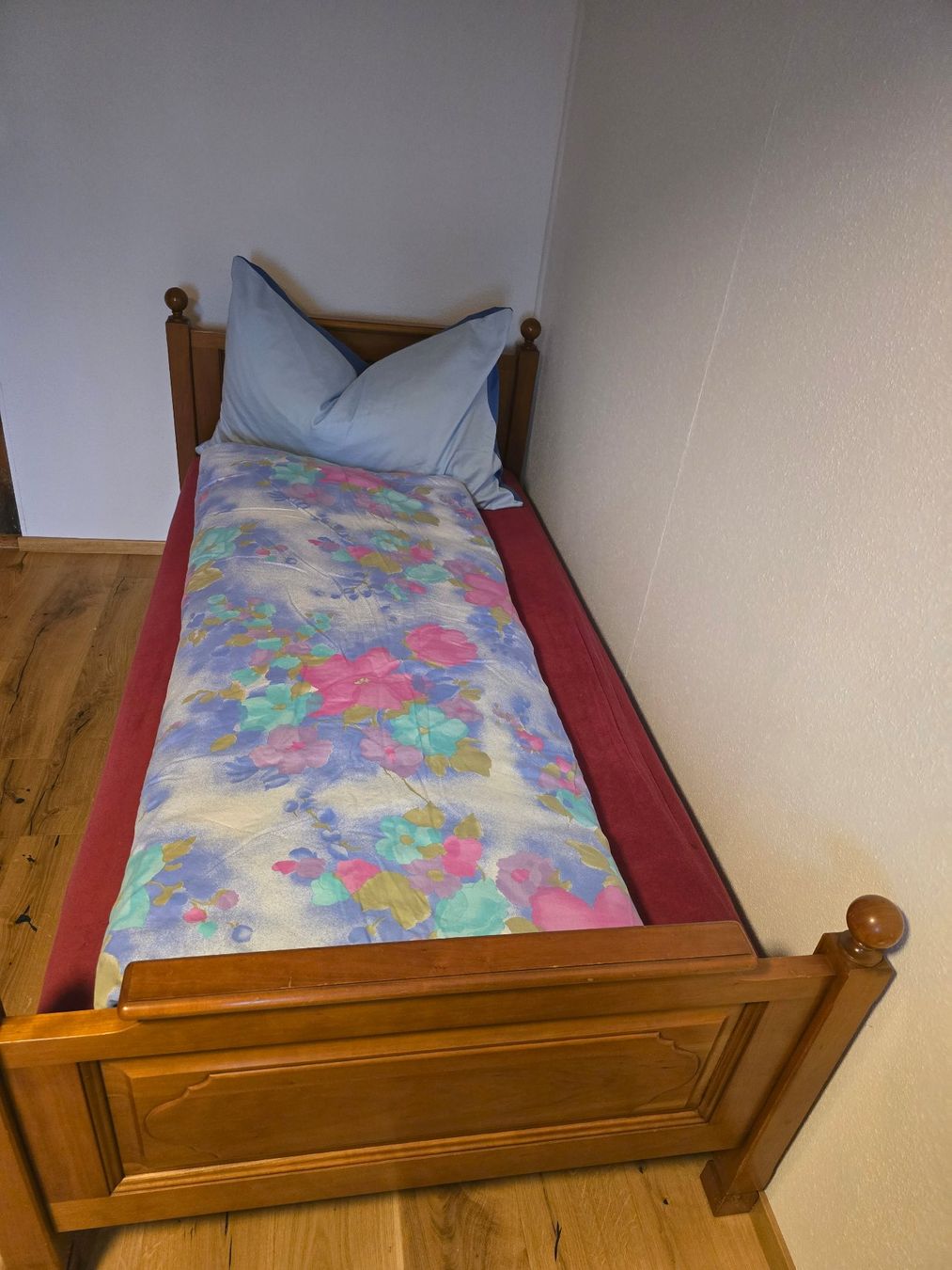 Letti: Bett aus Rottanne (massiv) – Usato da Hohenrain venduto da ctu_68wz