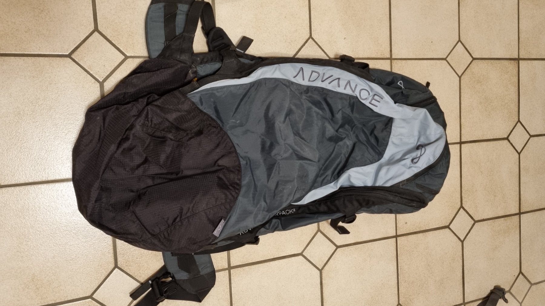 Sport dell'aria & Aquiloni: Gleitschirm Rucksack Advance Easypack 2 Grösse M 150L – Nuovo (secondo la descrizione) da Oensingen venduto da  1