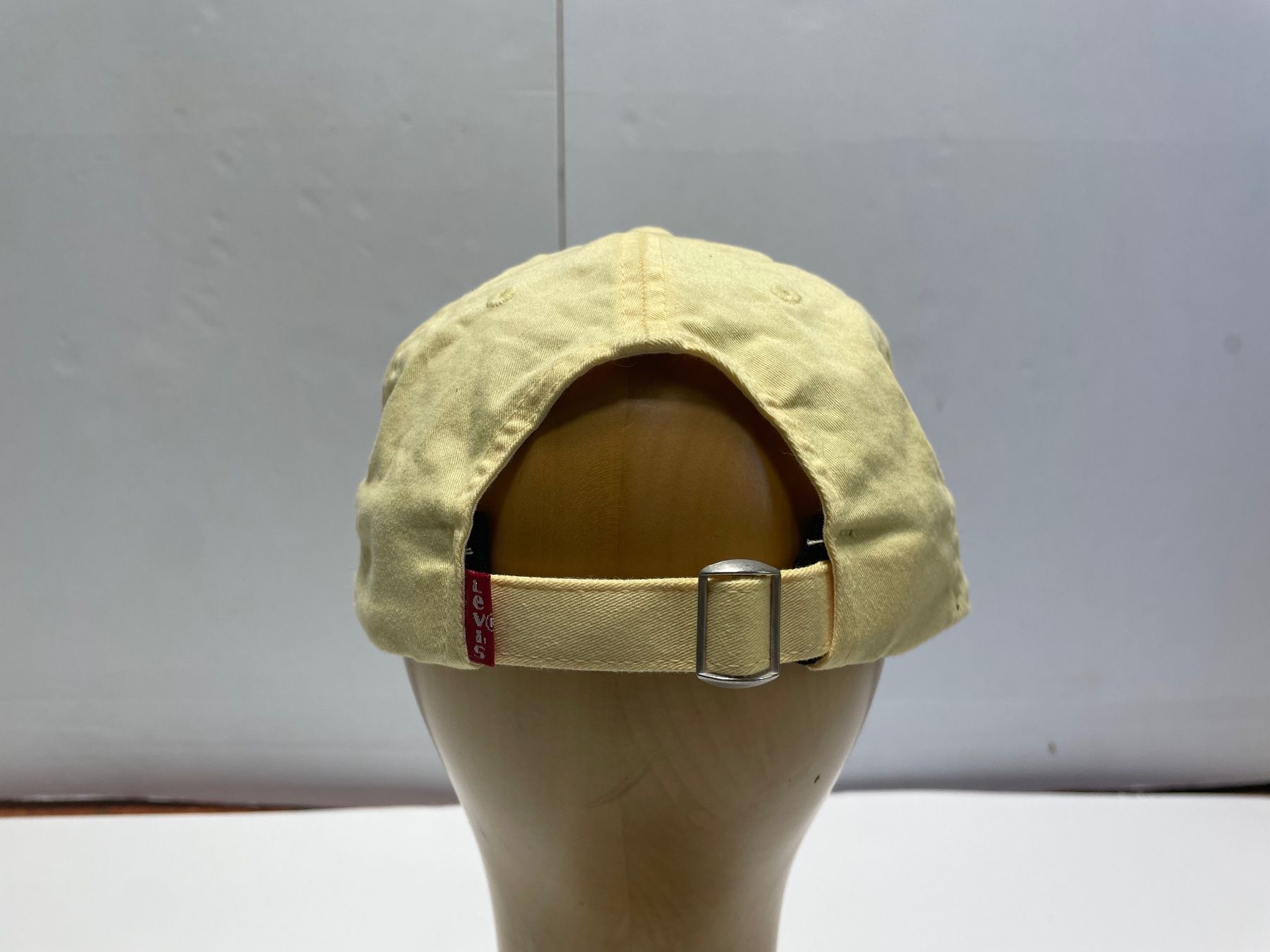 Levi's Copricapi, berretti & cappellini: Vintage Y2K Levi's Cap – Usato da Zürich venduto da le_souk 2
