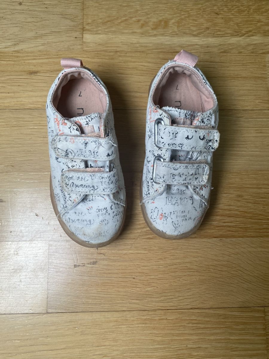 Next Scarpe per ragazze: Stoff Schuhe low basket NEXT 24 – Usato da Zürich venduto da Mariaov