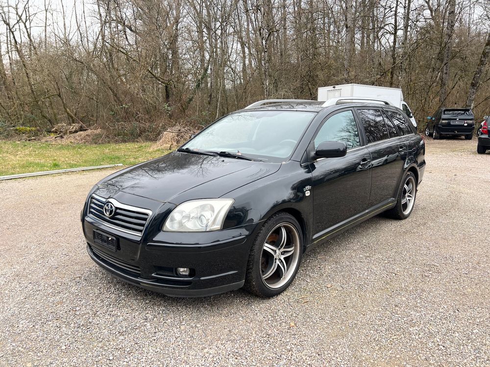 Toyota Avensis 2.2 D-Cat/2.2 Diesel/176PS/Frontantrieb