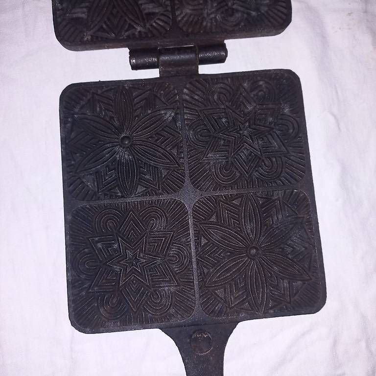 Teglie da forno: Ancien fer à bricelets – Usato da Morges venduto da valentine46 3