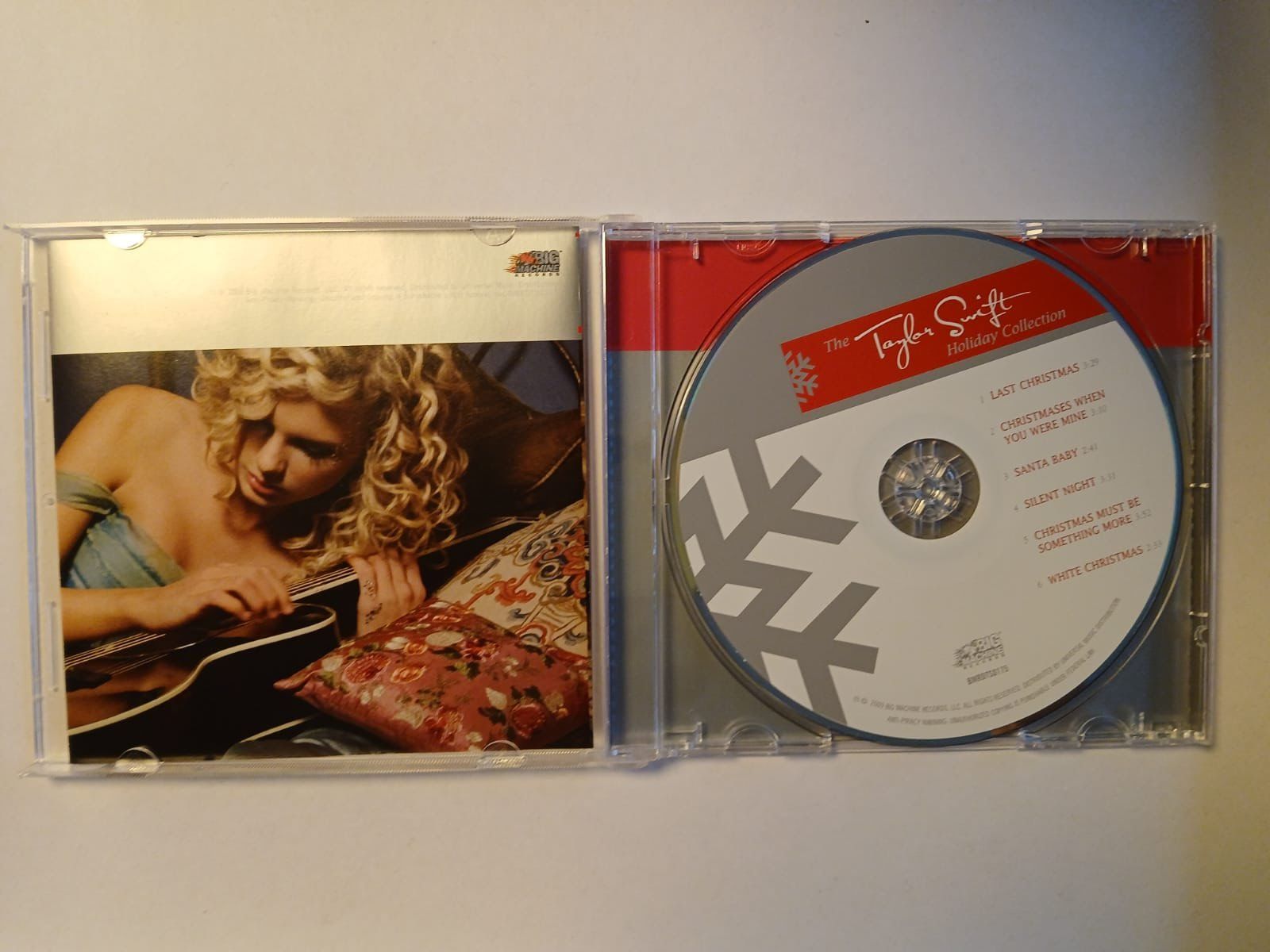 CDs: Taylor Swift Holiday Collection CD – Gebraucht aus Grenchen von RoxaneTX 1