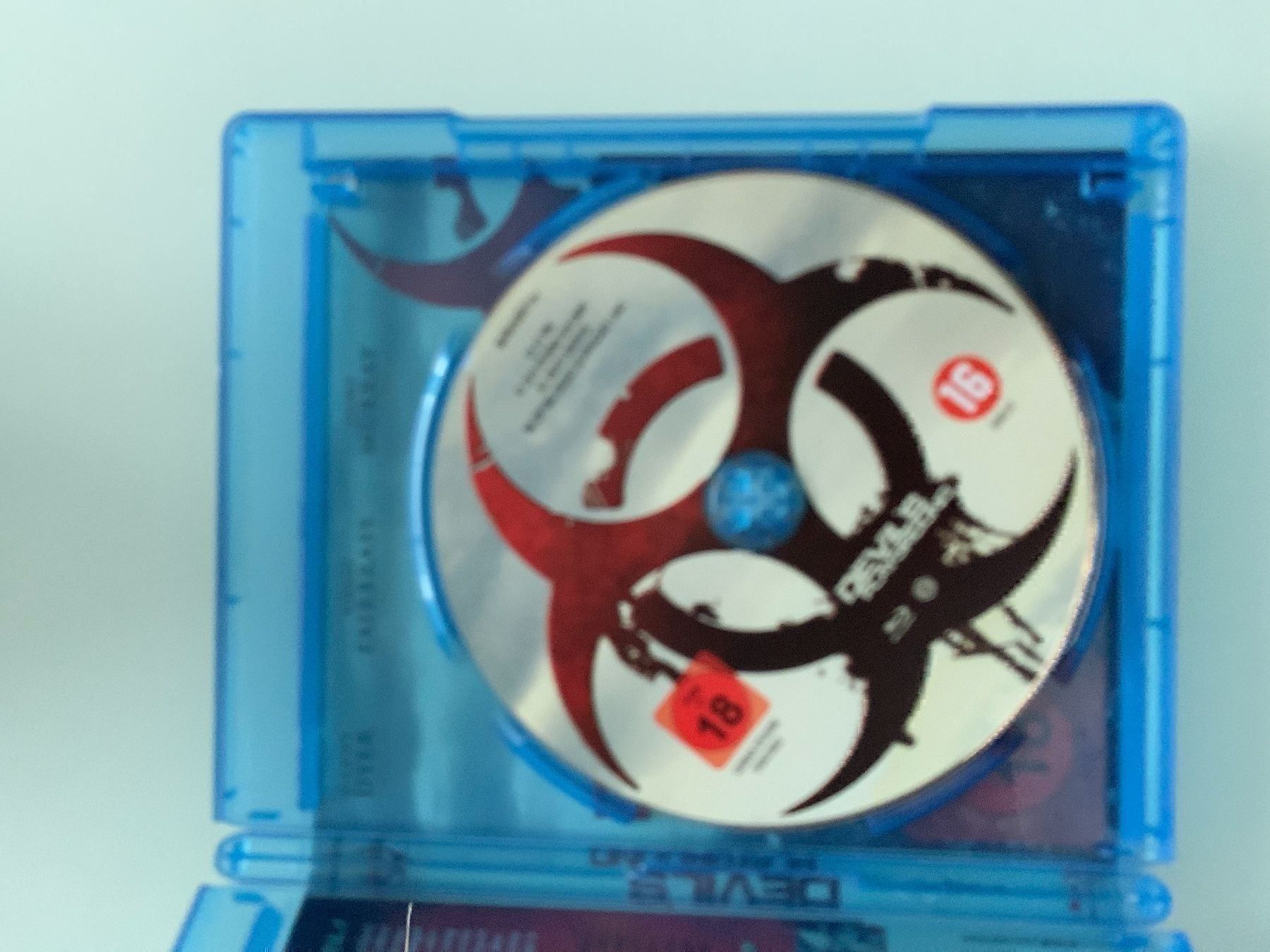 Tutti i DVDs: blu Ray devil s playground – Usato da Goldach venduto da ztp 1
