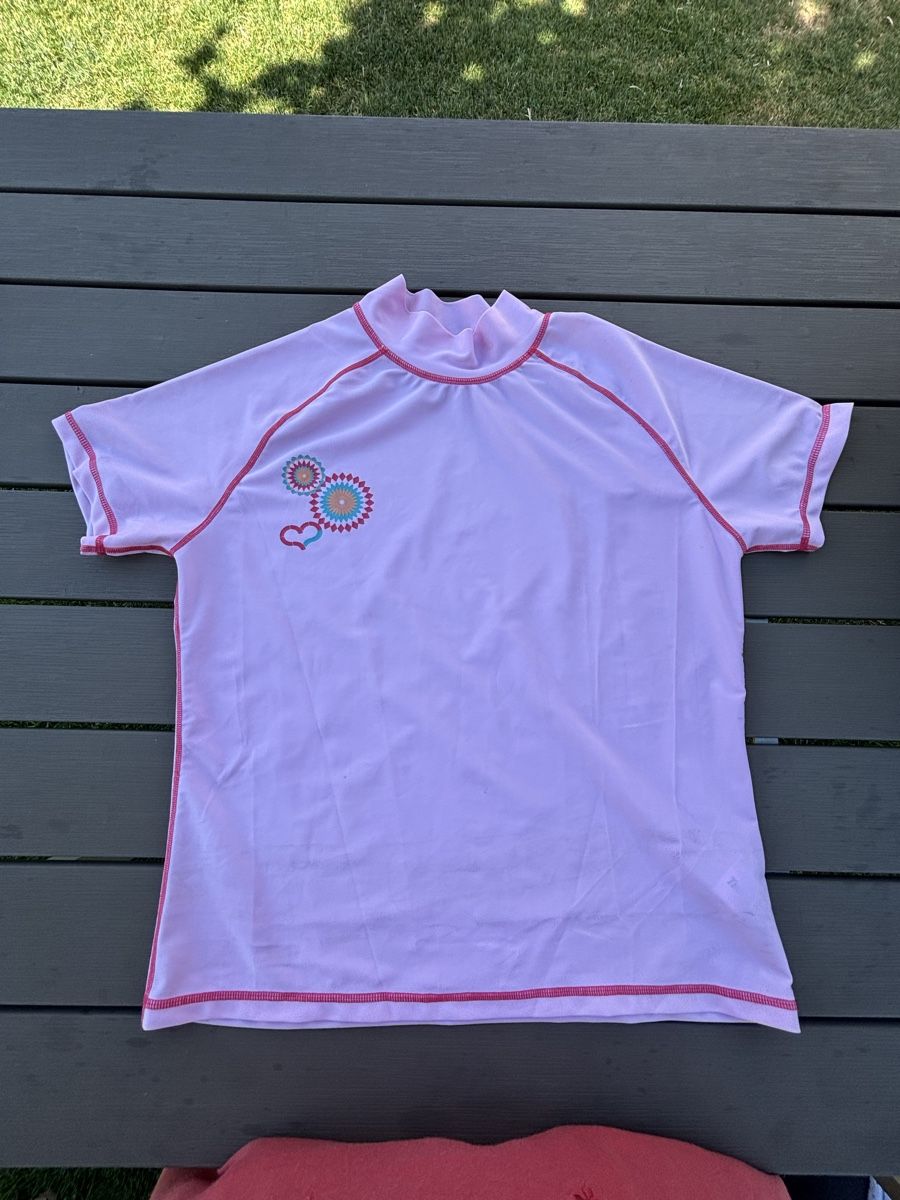 T-shirt: UV Tshirt 44/46 – Usato da Kesswil venduto da Branca-01 2