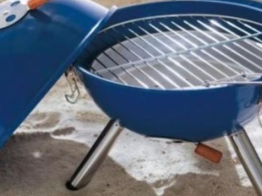 Grills: Mini BBQ Grill Cookout, blau, ca. 30 cm Durchmesser – Neu und originalverpackt aus Neuenhof von jorogo 1
