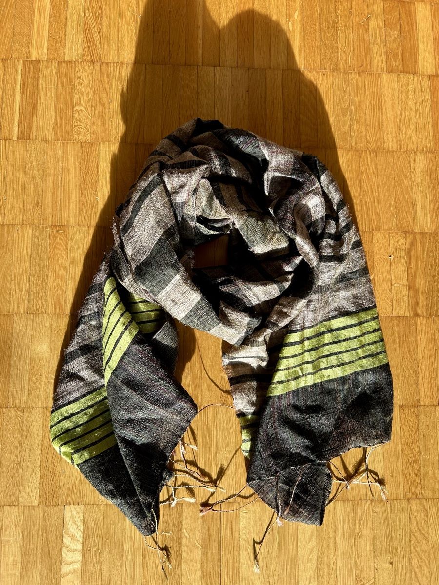 Foulard & Sciarpe: Edler afghanischer Schal aus Rohseide – Nuovo e nell'imballaggio originale da Stäfa venduto da yumai1 4