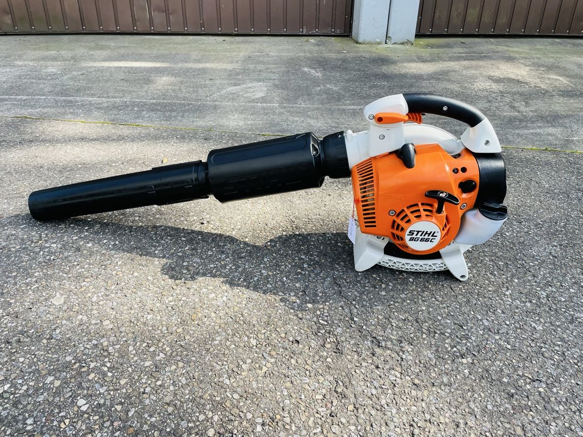 Stihl Soffiatori & Aspiratori per foglie: Laubbläser BG 66 C, Profi – Usato da Würenlos venduto da Shop_Shop 1