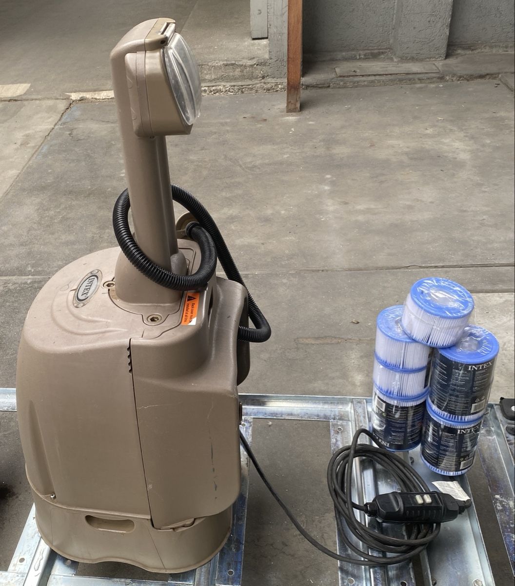 Intex Bains à remous: INTEX PURE SPA – D'occasion à Untersiggenthal par Forel2000