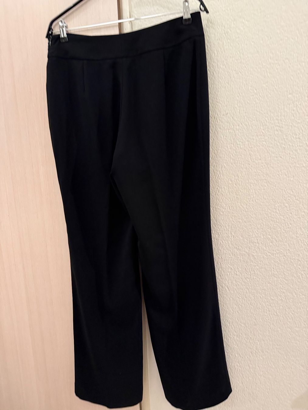 Pantaloni: ADOLFO DOMINGUEZ DAMENHOSE – Usato da Zürich venduto da flo_7cvq 1