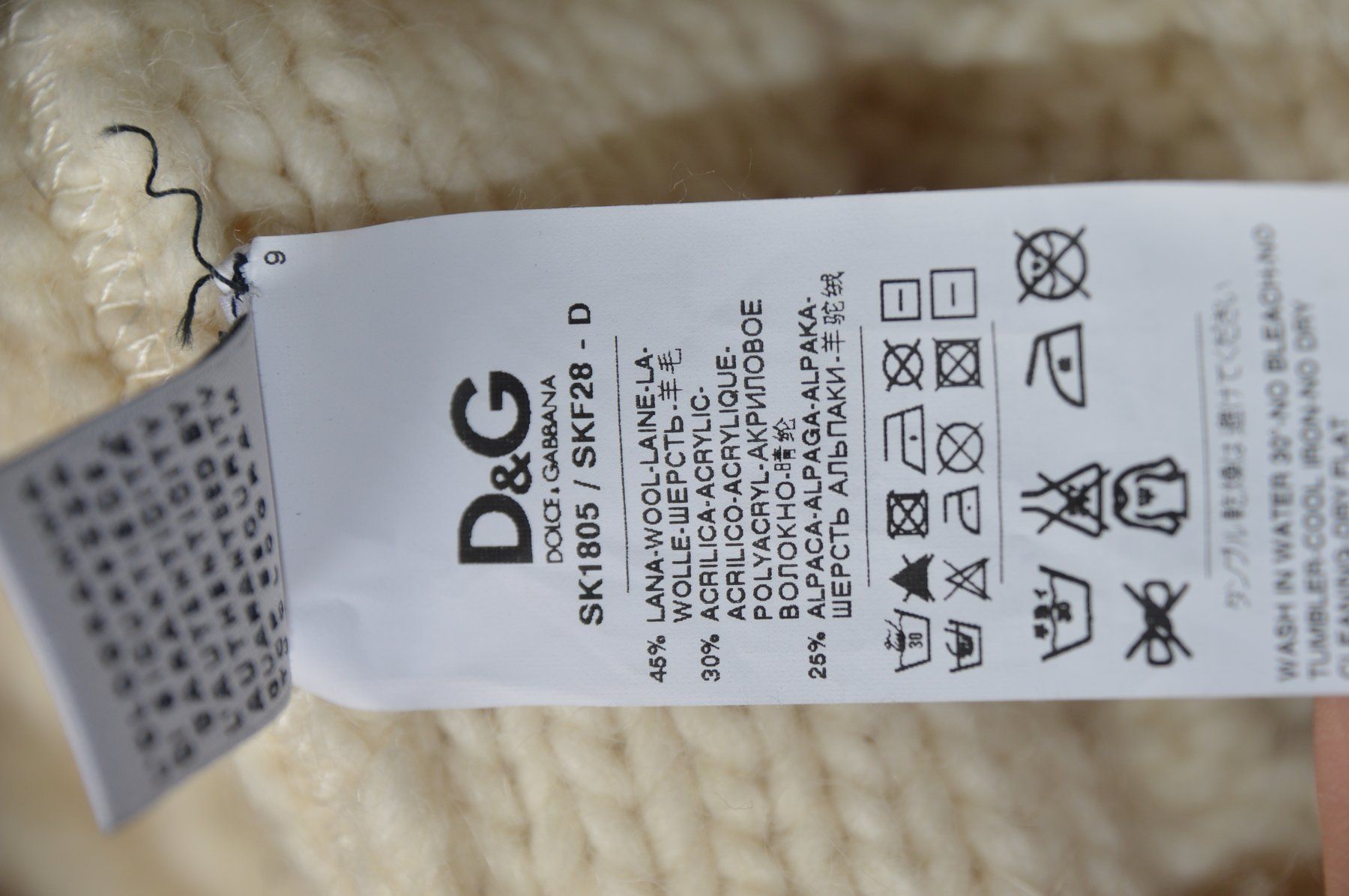 Dolce & Gabbana Maglioni & Felpe: Kleid / langer Pullover Dolce & Gabbana robe/pull long .36 – Usato da Collonges venduto da Auganien 7