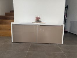 Schuhschrank weiss/braun 2 Türen 4 Fächer guter Zustand