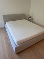 Westwing - Modernes Polsterbett dunklem Beige inkl. Matratze