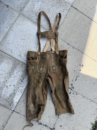 Lederhose Stöckerpoint Grösse 56 mit Stickerei 1x getragen
