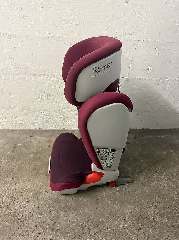 Britax Römer Sièges auto: RÖMER Kindersitz – D'occasion à Dübendorf par PaulAlmqvist 1