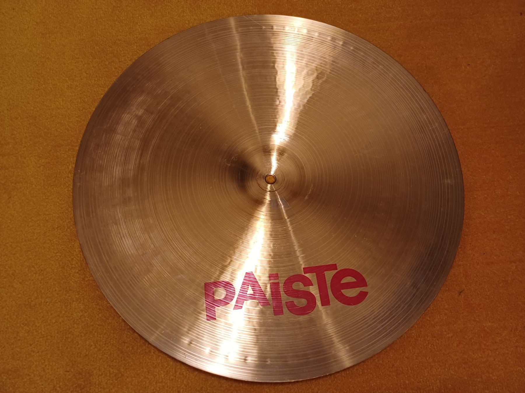 Paiste Strumenti musicali: Paiste 2002 ride 20" – Usato da Niederönz venduto da pho_xy6y 3