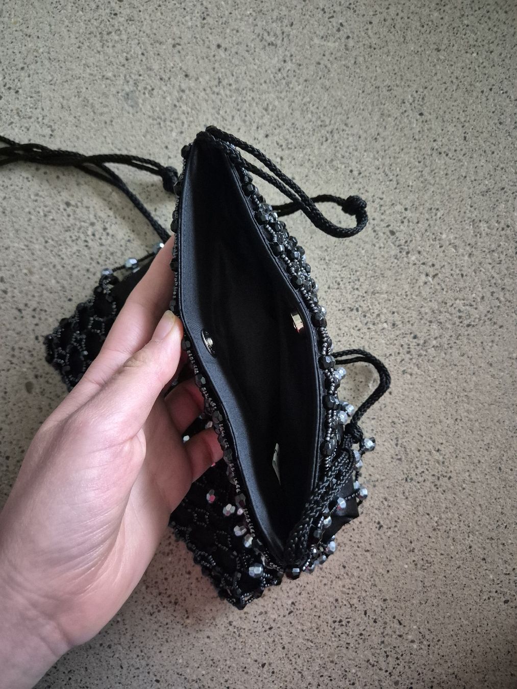 Borse da donna: Hübsche Tasche mit Perlen – Usato da Schlieren venduto da nat_76vd 1