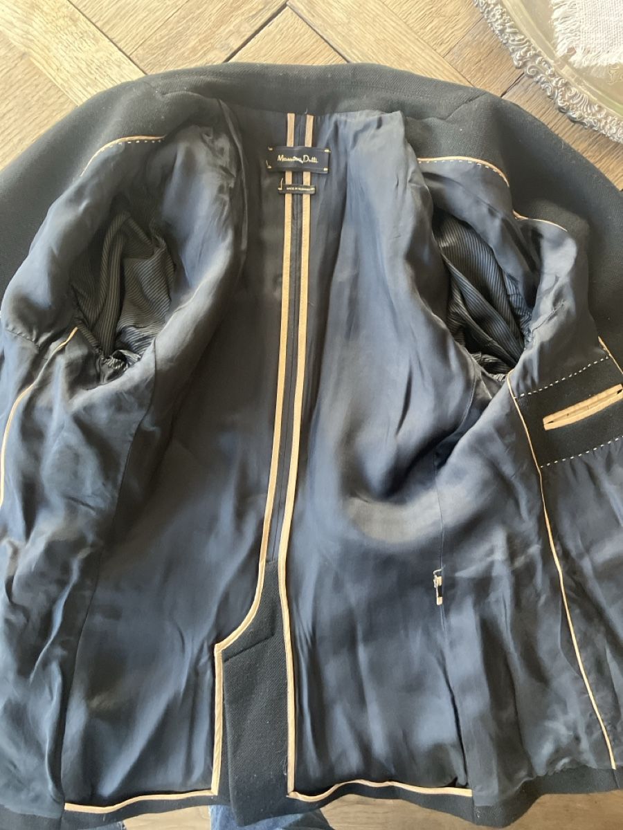Massimo Dutti Giacche: Massimo Dutti Blazer, Schwarz, Grösse 36, Top Zustand! – Usato da Muralto venduto da jac_hkz5 5