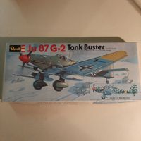 82b ... Junkers Ju 87 G-2/D-5 Tank Buster ... Revell H-142