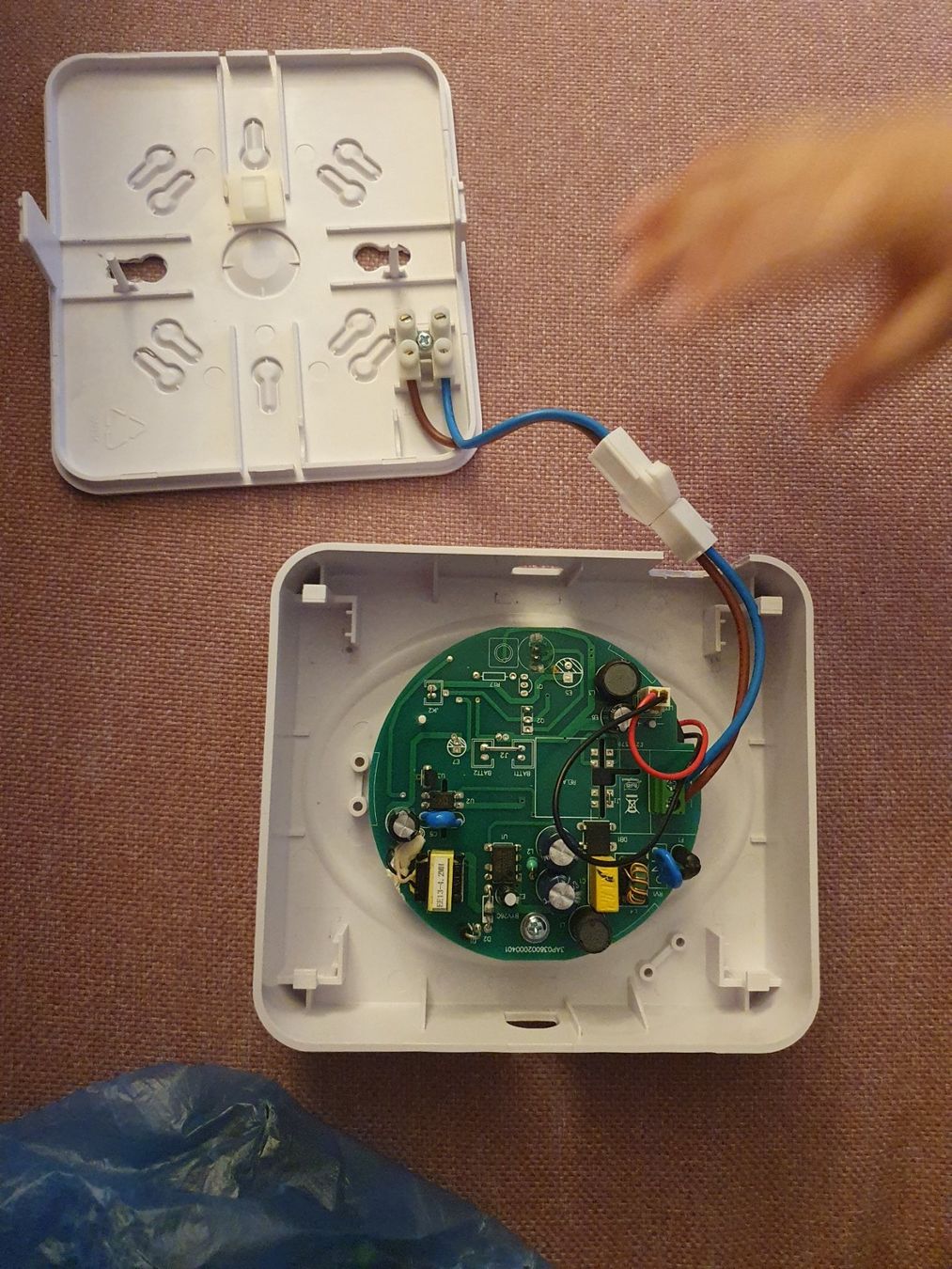 Lampade: Sicherheitsleuchte MICRO D-AP Deckenmontage OHNE Batterie/AK – Usato da Zürich venduto da Alibaba1234 2