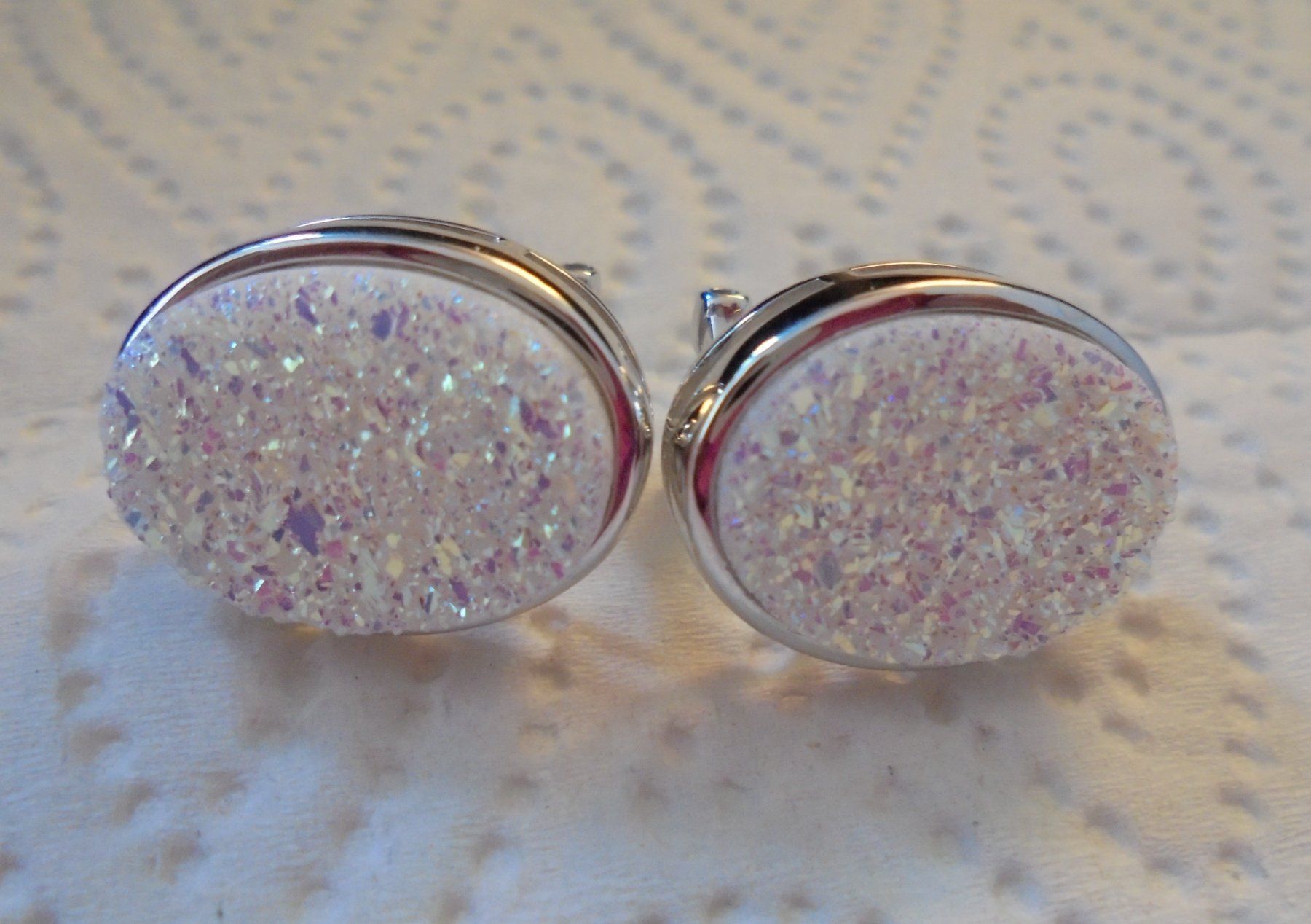 Orecchini pendenti & Orecchini a lobo: Echtschmuck: Perlenschimmer Glitzer-Quarz Ohrstecker – Nuovo (secondo la descrizione) da Zuchwil venduto da maumauchi 7