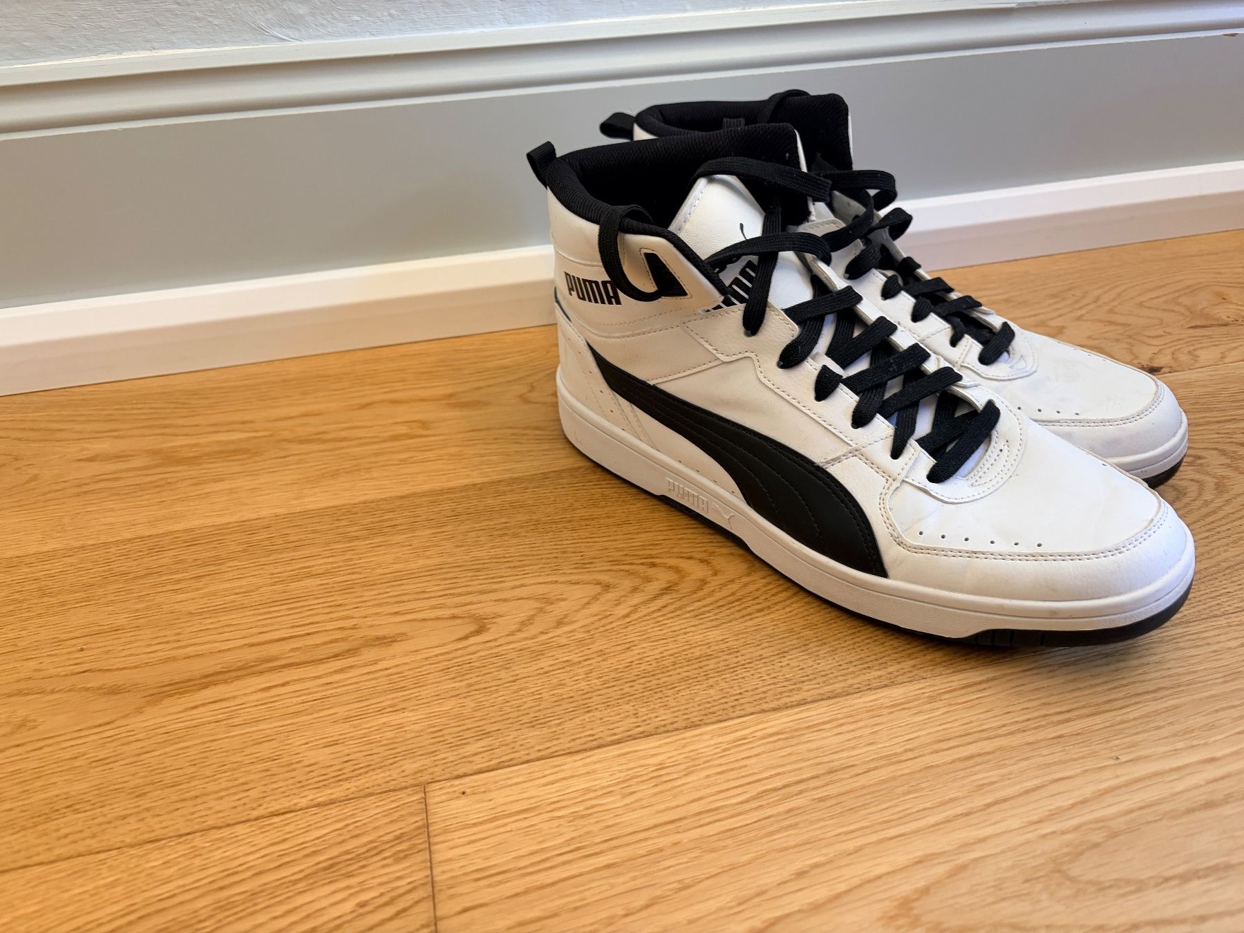 Puma Scarpe da uomo: Puma Rebound Sneaker Gr. 48.5, white, Unisex – Nuovo (secondo la descrizione) da Zürich venduto da len_5b9j 1