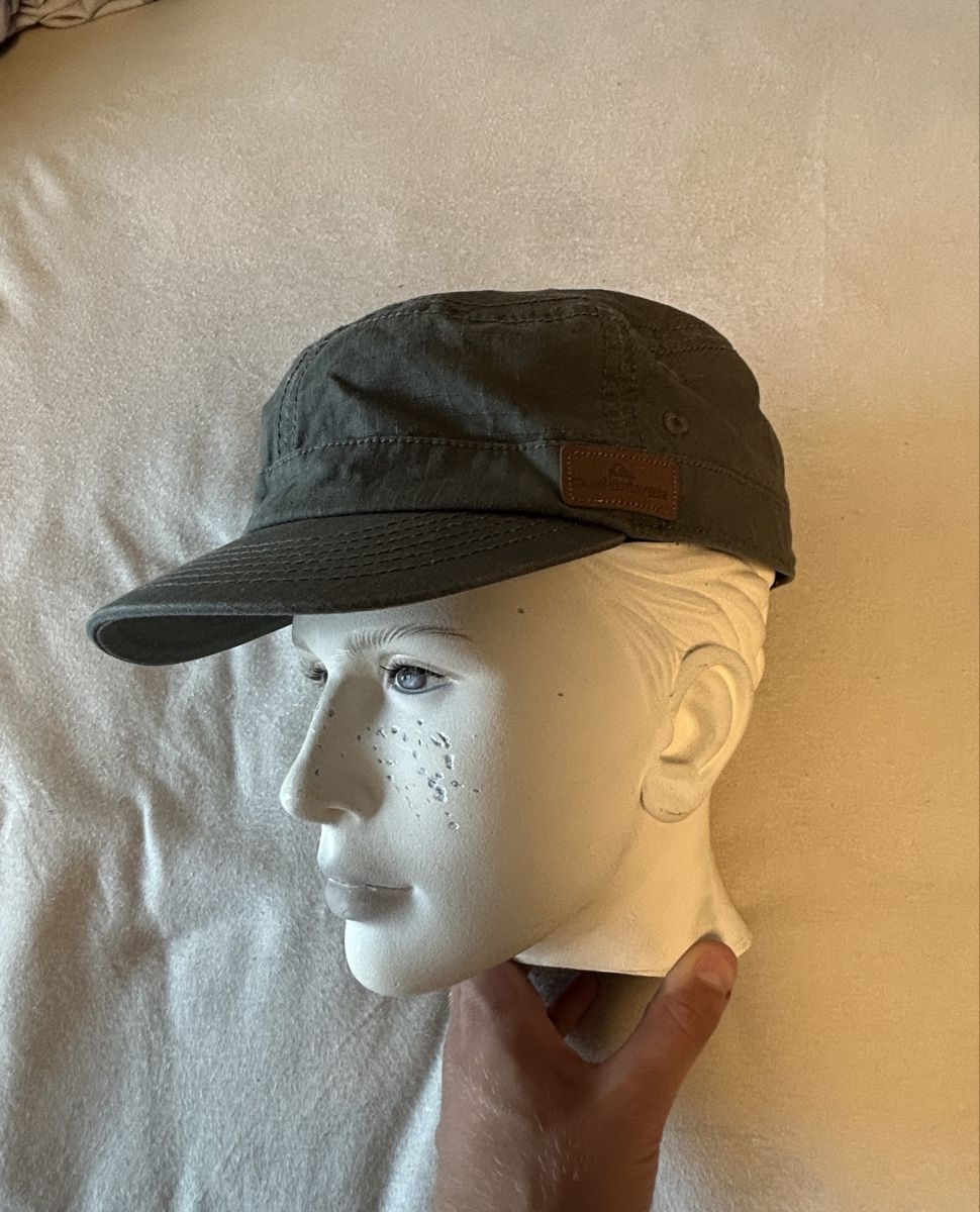 Quiksilver Autres vêtements & accessoires: Quiksilver Army Cap  – Neuf (Voir description) à Oberkirch LU par mat_m5cj 1
