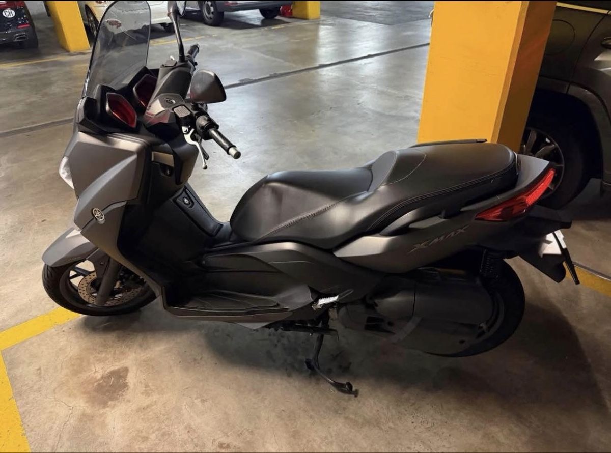 Yamaha Scooters: Yamaha X-Max 125 ABS – D'occasion à Dübendorf par fra_5n5x 1
