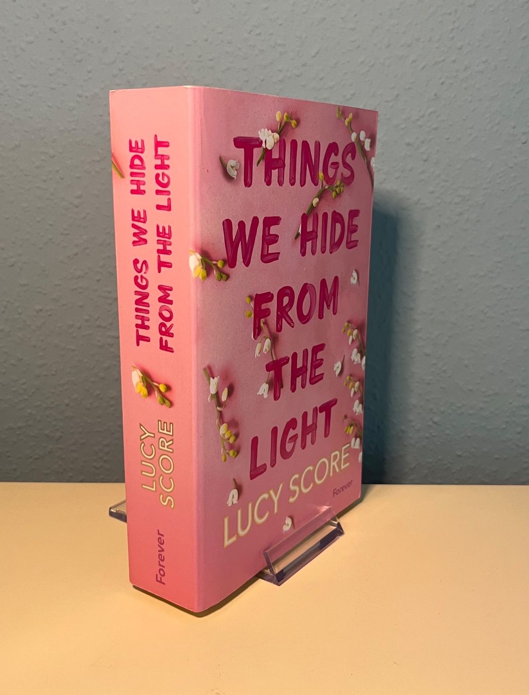 Libri: Things we hide from the Light, Lucy Score, deutsches Buch – Nuovo (secondo la descrizione) da Zürich venduto da bib_trj7 3