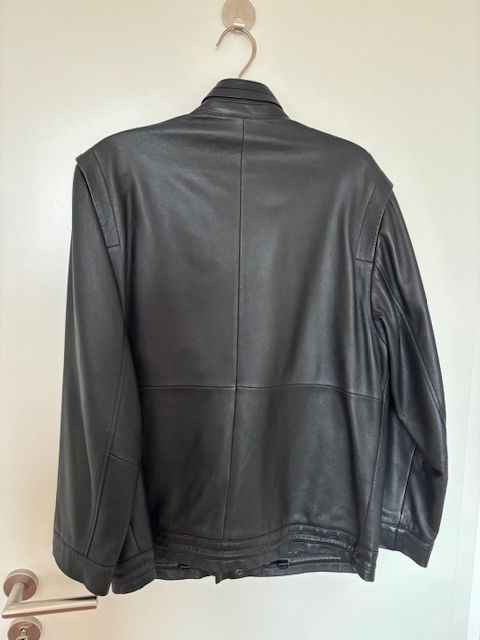 Hugo Boss Giacche: Veste en cuir taille M – Usato da Onex venduto da ara_xp9g 1