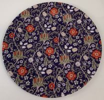 Lot de 5 assiettes en métal