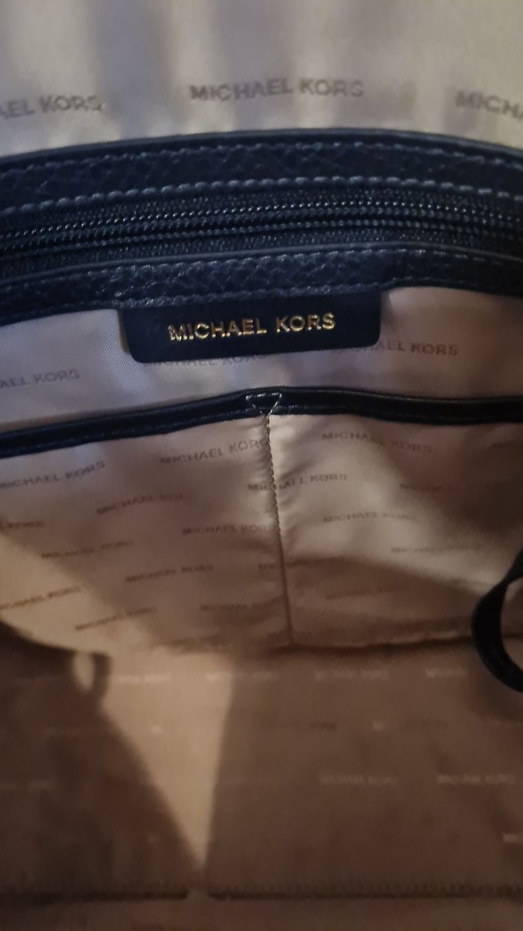 Michael Kors Taschen für Damen: Ledertasche Michael Kors in der Farbe admiral – Gebraucht aus Beinwil Freiamt von tafa8 9