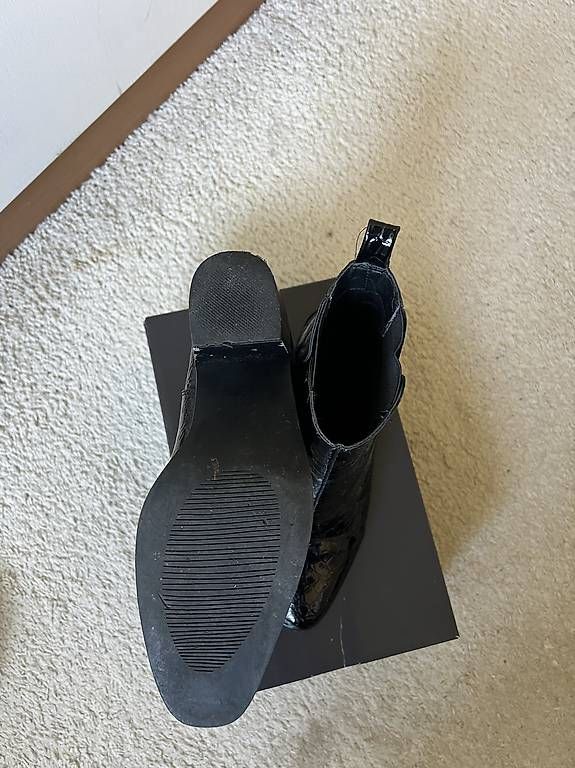 Scarpe da donna: RAID Chelsea Boots Kroko-Optik Gr. 39 – Usato da Bern venduto da Happyturtle 3