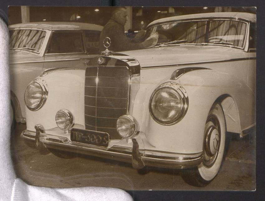 Fotografie & Manifesti: Fotografie Auto-Salon Paris, Auto Merced – Usato da Berlin venduto da bartko-reher