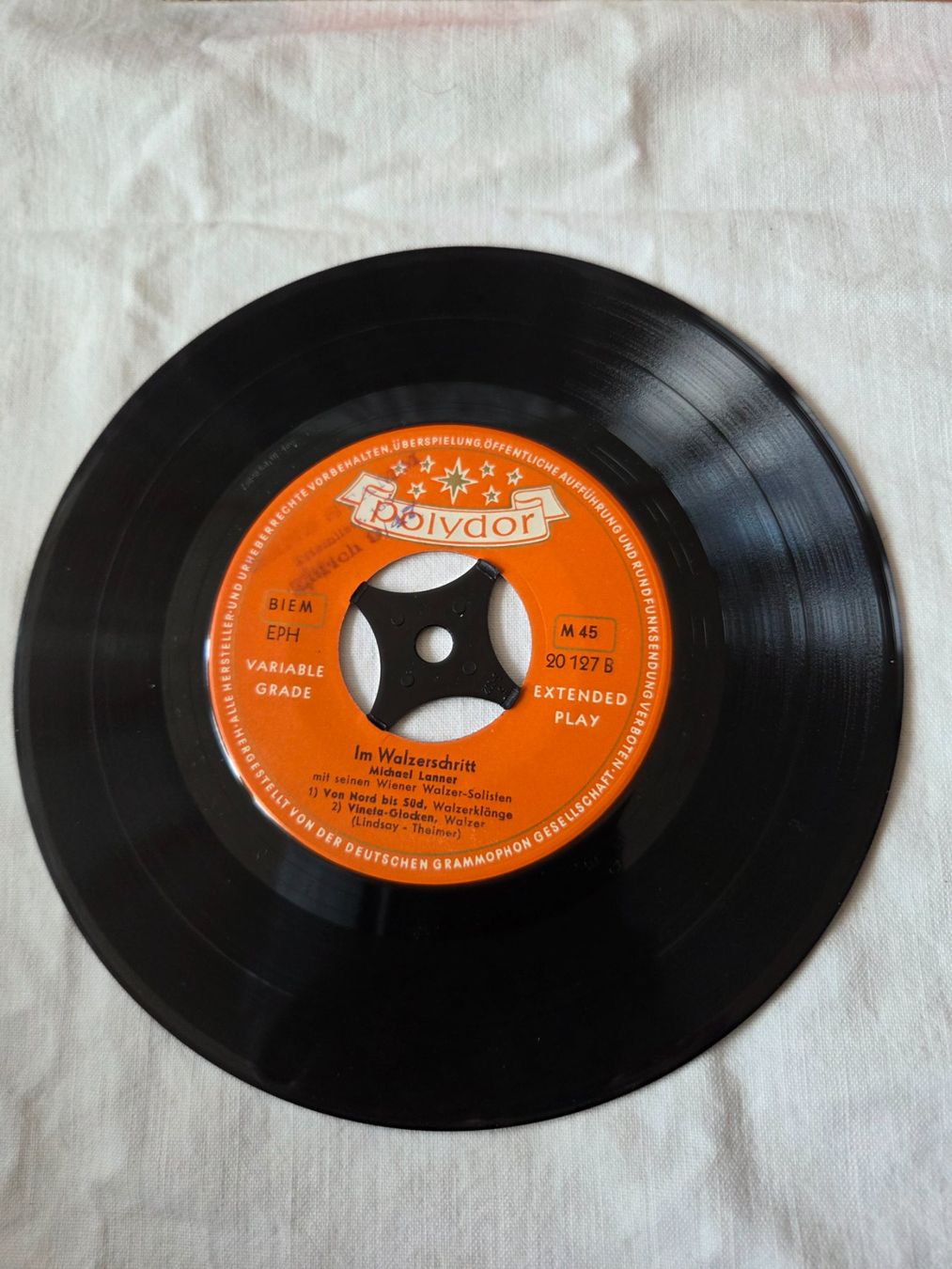 Dischi in vinile: 1955 Vinyl Single Michael Lanner mit seinen Wiener Walzer – Usato da Bettingen venduto da Wedgetail-Eagle2 2