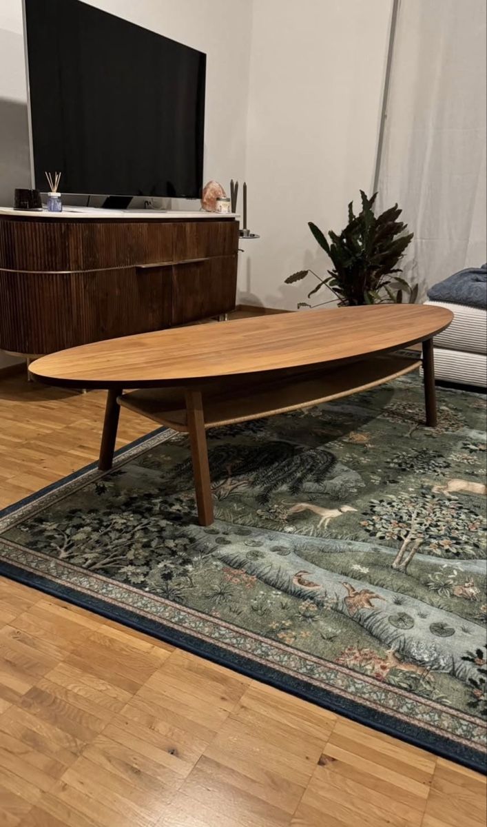 Tavoli: Couchtisch Stockholm Nussbaum – Usato da Dübendorf venduto da irinabiena 1
