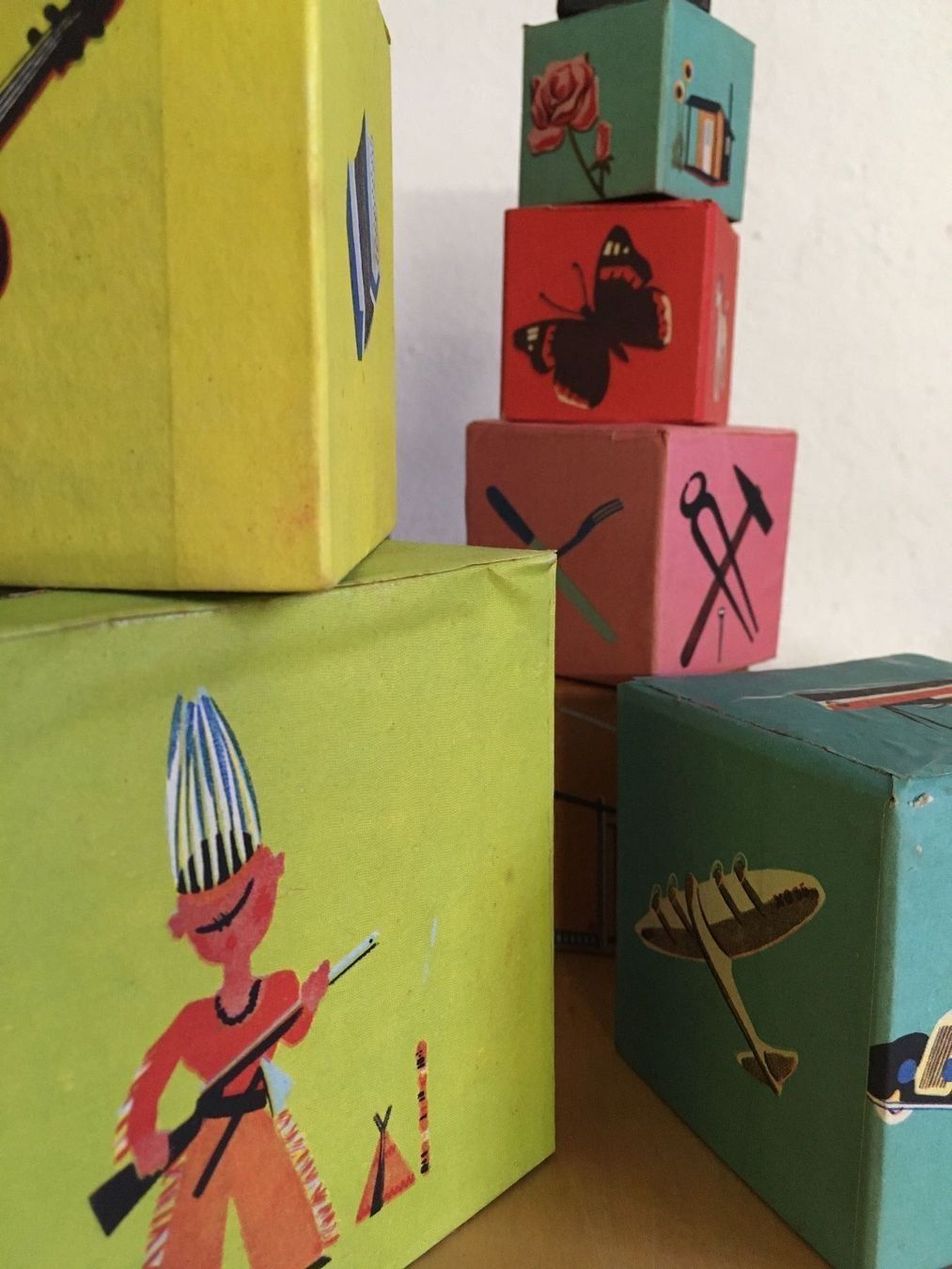 Giochi: Kartonwürfel komplett – Usato da Zürich venduto da inf_tfr9 2