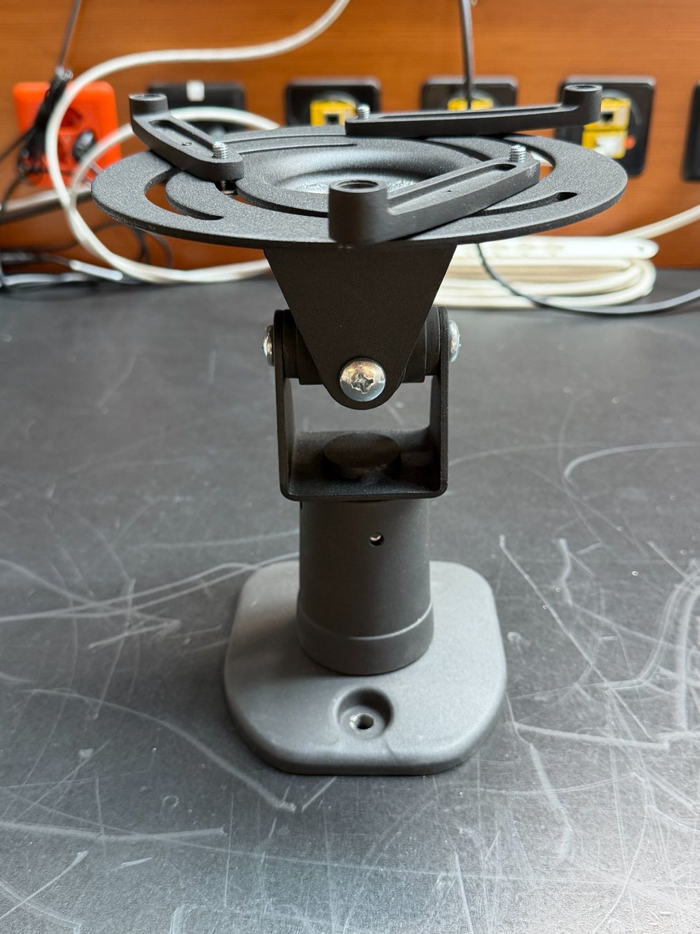 Sony Proiettori: Sony VPL-FH30 Beamer + Halterung – Usato da Appenzell venduto da guyo2011 9