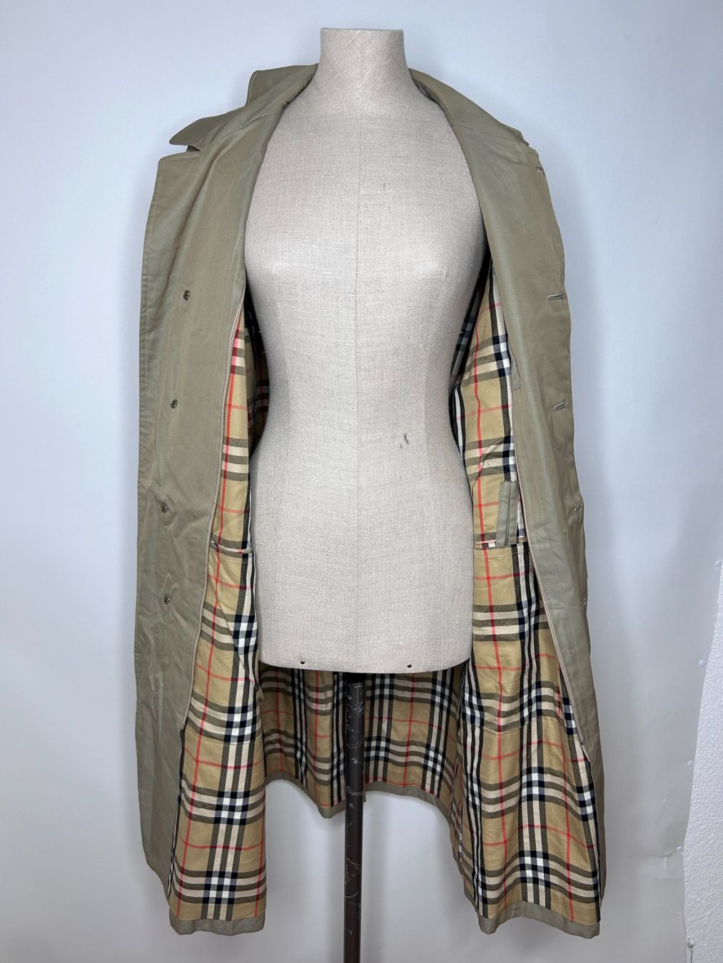 Burberry Manteaux: Burberry Mantel – D'occasion à St. Gallen par look-twice 2