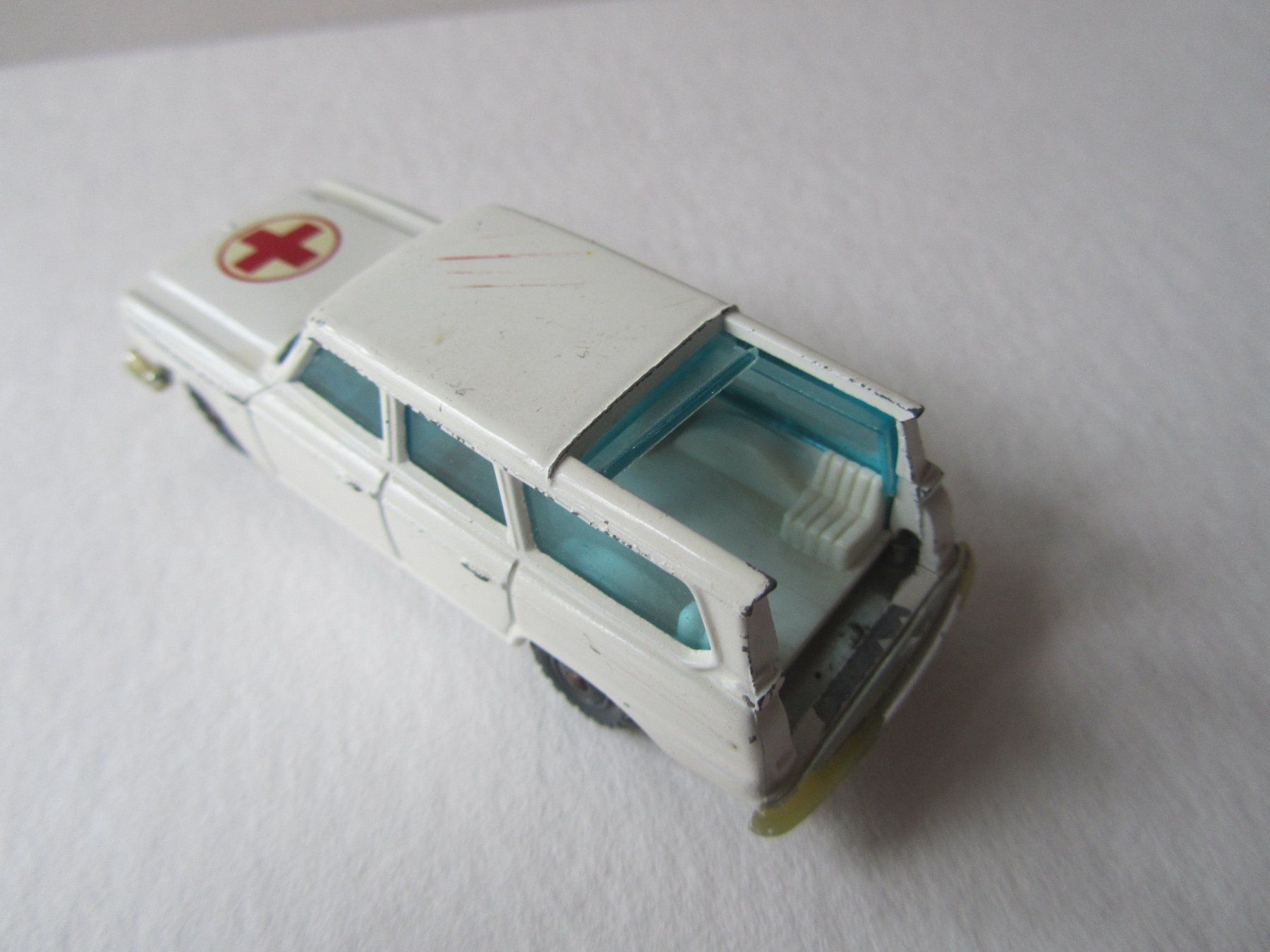 Modellini d'auto: Studebaker Wagonaire Ambulance, Husky, Nr. 30A – Usato da Weiningen ZH venduto da dietsch57 4