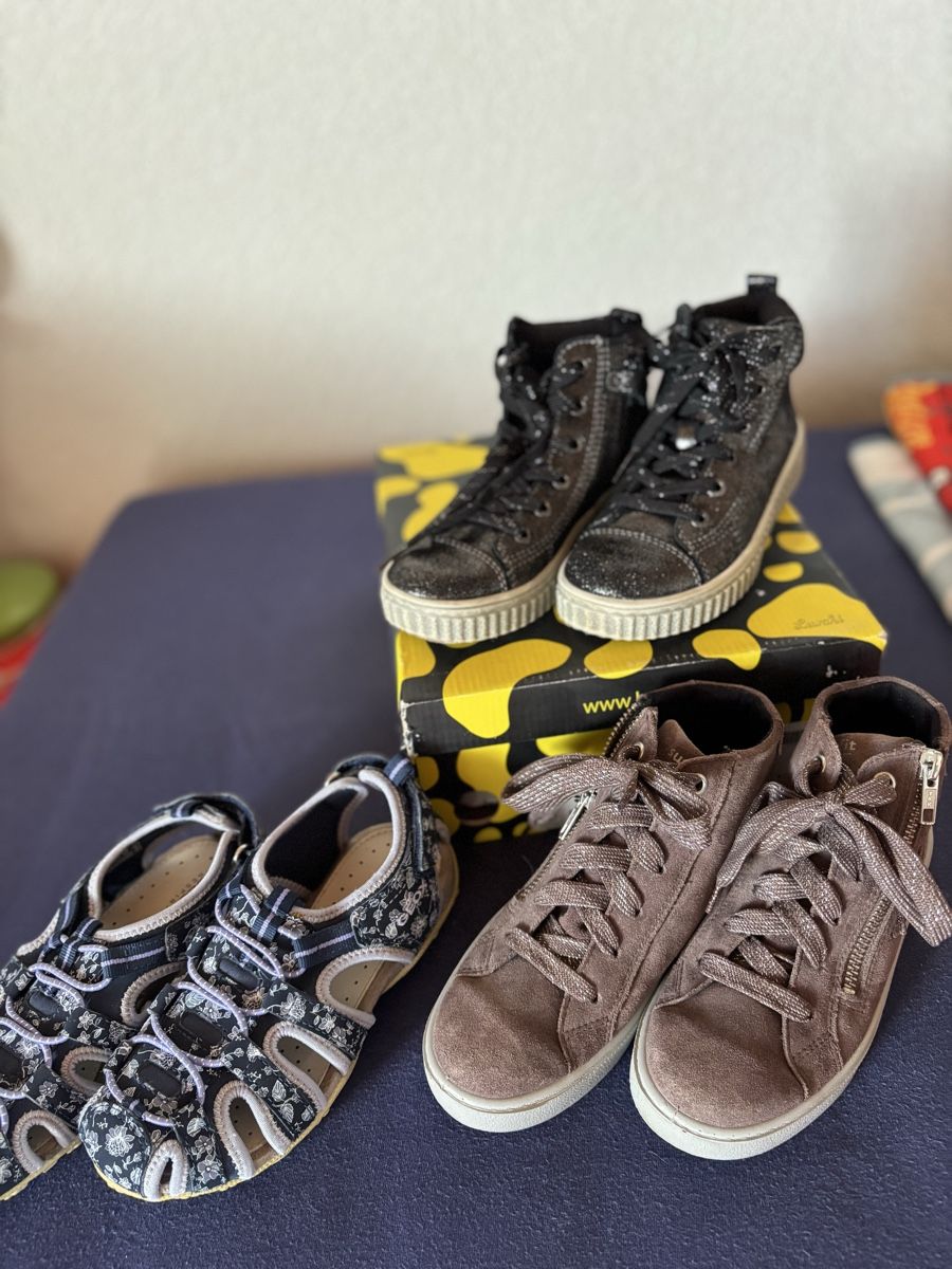 Geox Schuhe für Mädchen: Kinderschuhe Gr.31 – Gebraucht aus La Garde (Sembrancher) von jan_b6mp