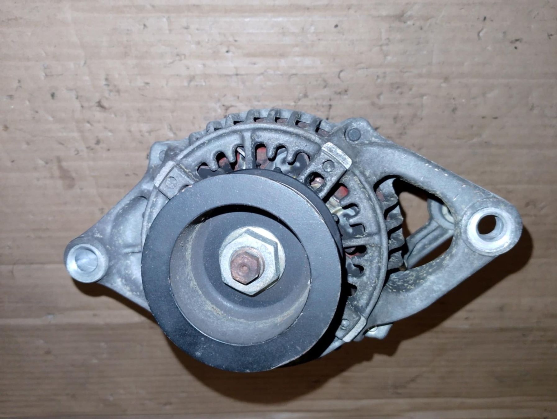 Tutti pezzi di ricambio auto: Alternator  Jeep Dodge 93-98 – Usato da Niedergösgen venduto da usc_tt5r 2