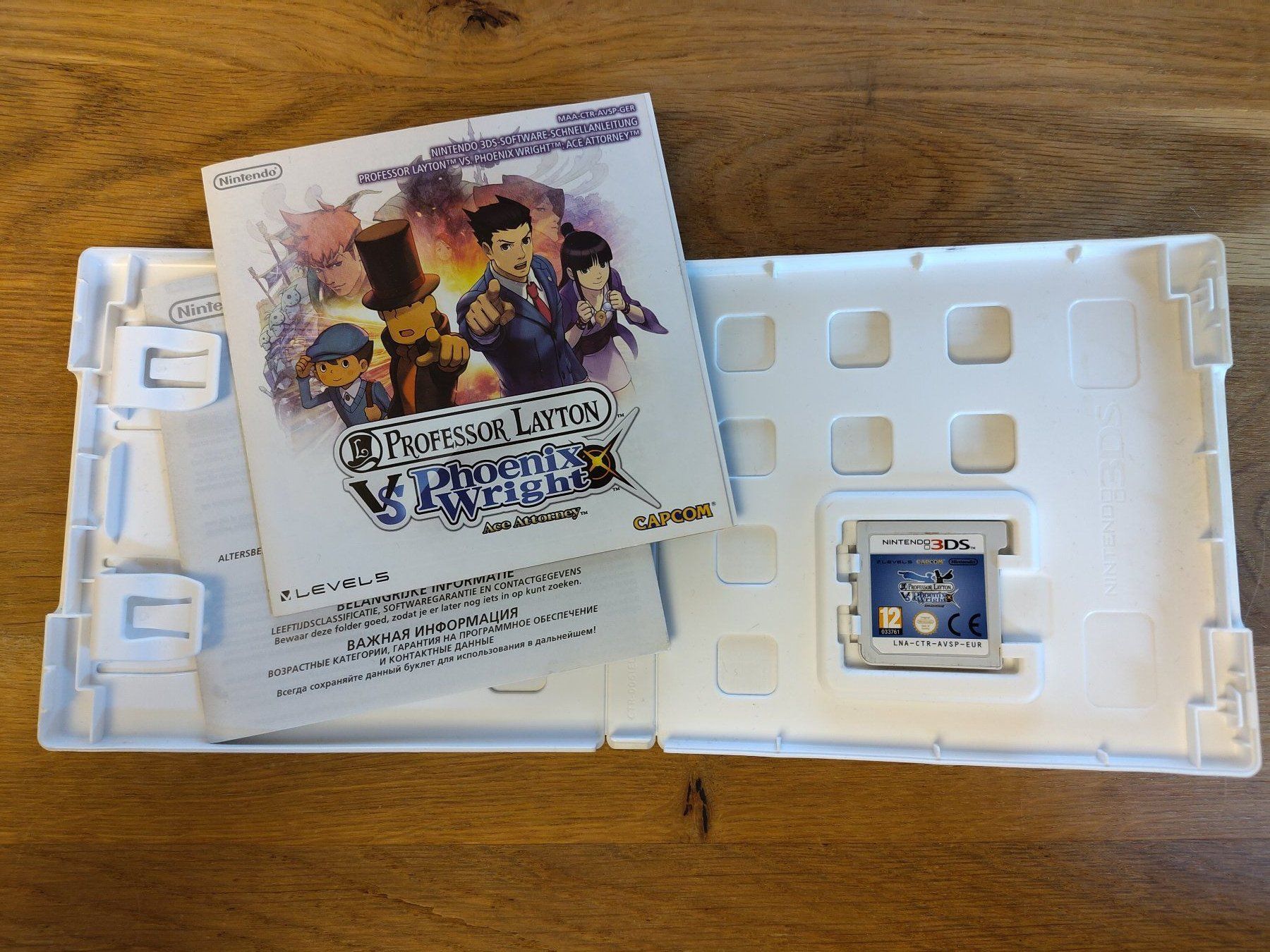 Nintendo Giochi: Professor Layton VS Phoenix Wright (Nintendo 3DS) (CiB) – Usato da Kloten venduto da SuperRetroPixels 2