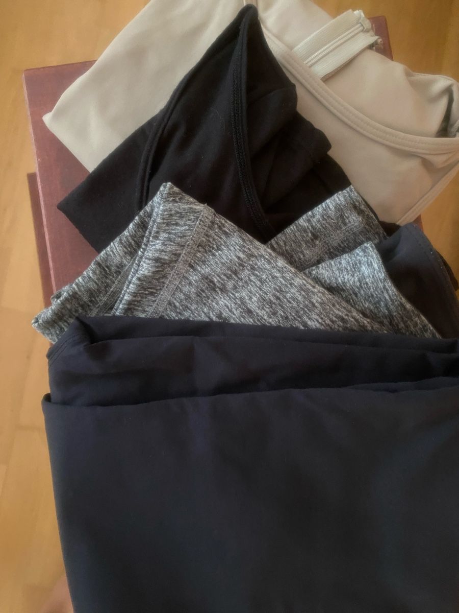 Lotti di vestiti: 30-Piece Clothing Bundle – Usato da Dietikon venduto da Tdaf33 5